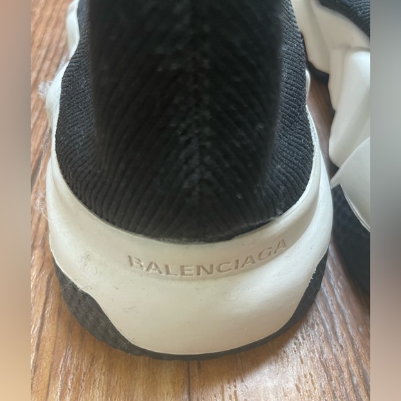 Balenciaga sock shoes Size 41. Used in excellent condition. - Picture 8 of 12